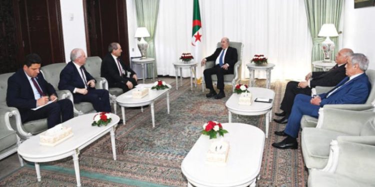 المقداد في تونس بعد الجزائر: لا مانع من تضحية سورية للمّ الشمل العربي