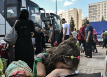  اللاجئ السوري في تركيا ومعاناته مع قوانين العمل