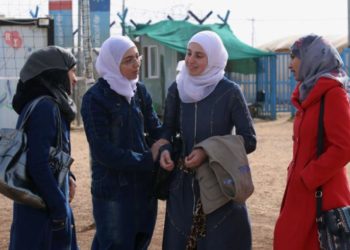 السوريون.. عمالة نشيطة واندماج منقوص