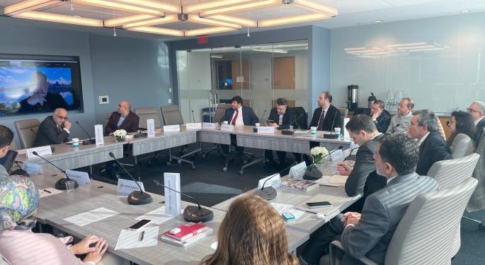 سوريون يطلقون مبادرة لـ”حماية الفضاء المدني” في البلاد