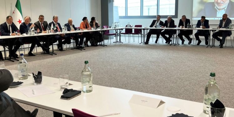 هيئة التفاوض في جنيف.. “يطعمكم الحج والناس راجعون”               