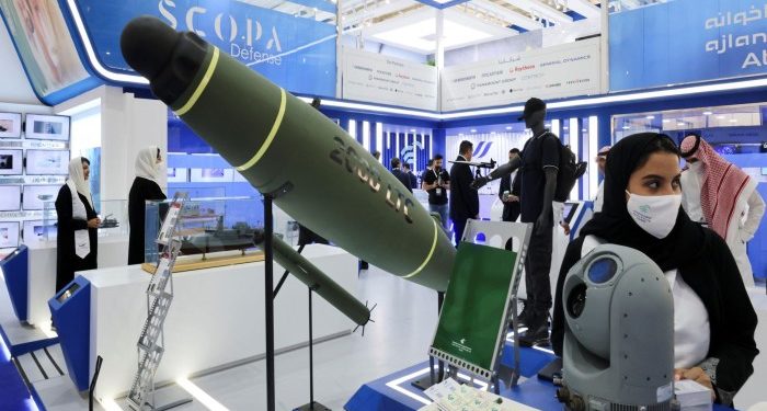 ستريت جورنال تكشف سر الانهيار المفاجئ لصفقة أسلحة ضخمة بين شركتين أمريكية وسعودية