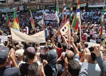  احتجاجات السويداء تدخل شهرها الثاني وقلق دولي واسع من «رصاص» النظام