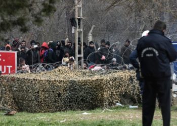 قبرص تطلب مراجعة وضع سورية كبلد غير آمن لإعادة المهاجرين إليه