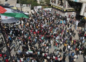 السوريون الغارقون في طوفان الأقصى