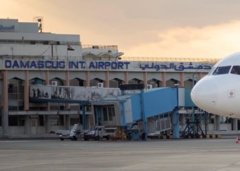  “ردّاً على القذائف”… إسرائيل تقصف مطاري دمشق وحلب وتتوعّد بتدمير المزيد