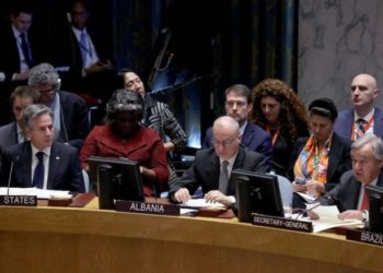 غوتيريش يقول إن هجمات حماس لم تحدث من فراغ.. وسفير إسرائيل يدعوه إلى الاستقالة