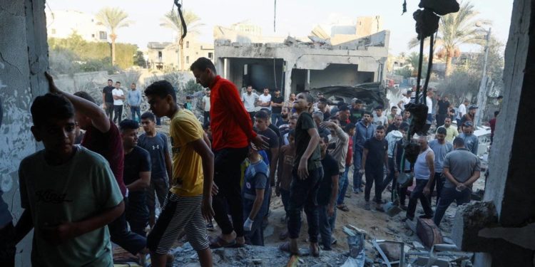 ما قوانين جرائم الحرب التي تنطبق على الصراع الإسرائيلي الفلسطيني؟