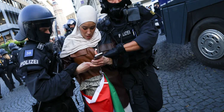 أوروبا الوجه الآخر من قنابل حماس في ألمانيا إلى حمى التكفير