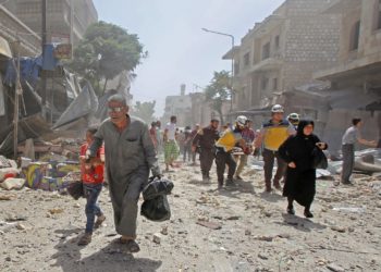 قلبٌ بإدلبَ والنيران ٌ تضطرمُ