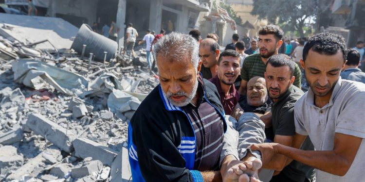 كارثة غزة الإنسانية وغياب الموقف الدولي