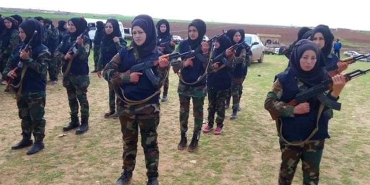 كتيبة نسائية في دير الزور سلاحها الإغواء للإيقاع بأعداء إيران