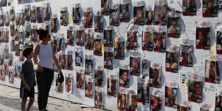 إسرائيل و”حماس” توافقنا على هدنة مدتها 5 أيام يتخللها تبادل أسرى ودخول وقود ومساعدات إلى غزة