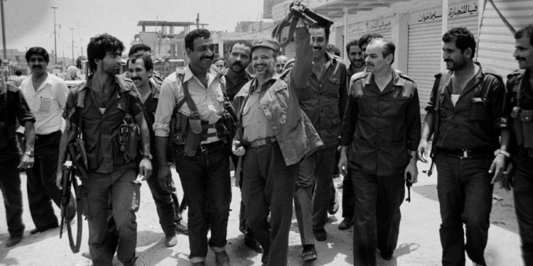 التقاطع والتباعد بين حصاري بيروت 1982 وغزة 2023