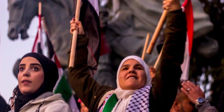 تضامن دولي واسع مع حقوق الشعب الفلسطيني