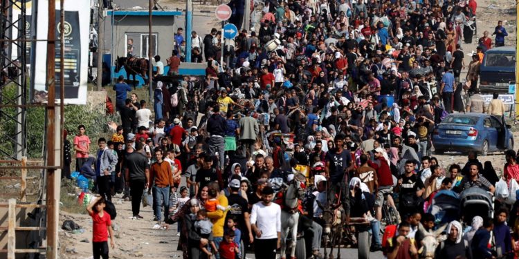 معاناة أبناء الشعب الفلسطيني لا تطاق