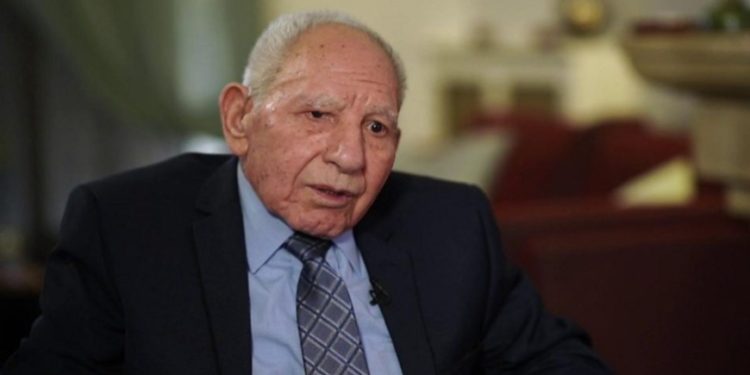 رياض الترك.. سيرة نضال عنيد في وجه الديكتاتور والطاغية