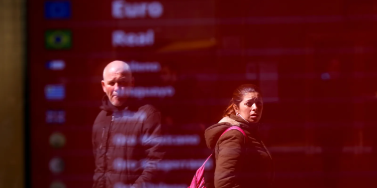 الحرب الاقتصادية على الطريقة الأمريكية هل تبالغ واشنطن في استخدام أقوى أسلحتها؟