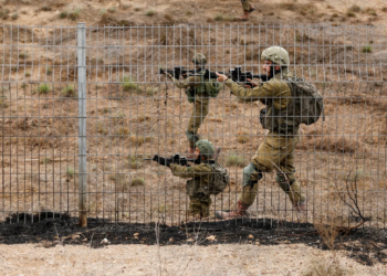 إسرائيل قد تدمر نفسها بنفسها