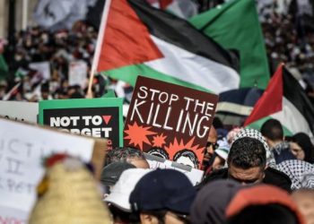 الإنسانية قصّةٌ معقَّدة