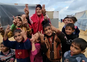 فَسَيُنفِقُونَهَا ثُمَّ تَكُونُ عَلَيۡهِمۡ حَسۡرَةٗ ثُمَّ يُغۡلَبُونَۗ “