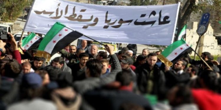 ثورة السوريين بين الحالة الشعاراتية والحاجة إلى المبادرة