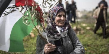 في ذكرى يوم الأرض الدفاع عن أرض غزة وصمود أهلها أولوية وطنية