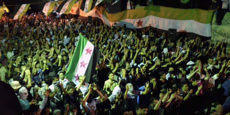 متى تكبر الأوطان حتى تصغر المنافي؟!