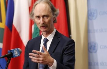 كيف امتلك بيدرسن الجرأة لإدانة قصف القنصلية الإيرانية؟