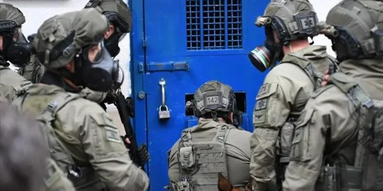 الإبادة الإسرائيلية وواقع الأسرى في سجون الاحتلال