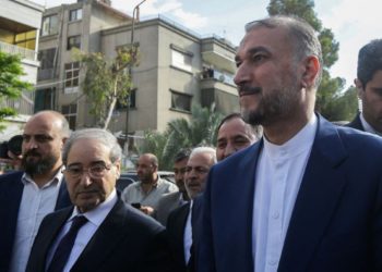 هل غادرت دمشق “محور المقاومة”؟