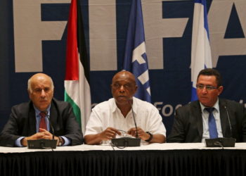 استجابة للمطلب الفلسطيني.. هل تسمح قوانين الفيفا بتعليق عضوية إسرائيل؟