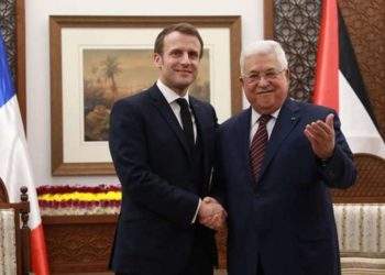 ماكرون يدعو عباس إلى”إصلاح” السلطة..تحضيراً “للاعتراف بدولة فلسطين”