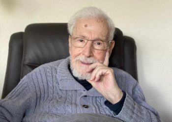 رحيل الأستاذ عصام العطار