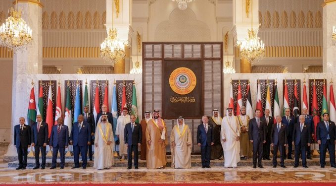  قمة البحرين.. هوامش سريعة  مفارقات مضحكة وعجائب مبكية!