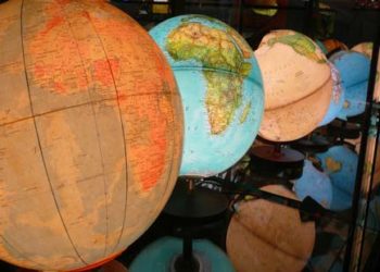 الأيديولوجيا – الفكر السياسي – السياسة