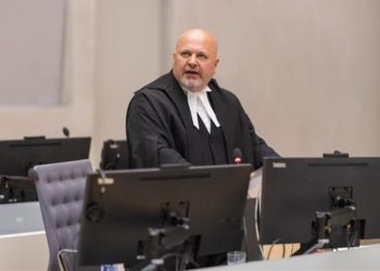 كريم خان دقّ ساعة محاسبة نتنياهو