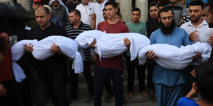 الشعب الفلسطيني يدفع ثمن الحرب وحيدًا