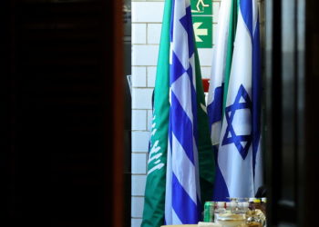 محطات “التعاون السري” بين السعودية وإسرائيل منذ عقود