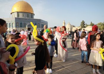  يا عيد قد ذكرتني أمي