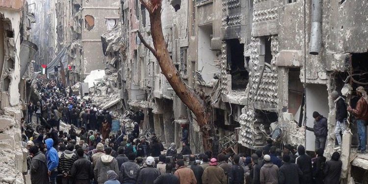 المخيم الذي أحبه وأكرهه