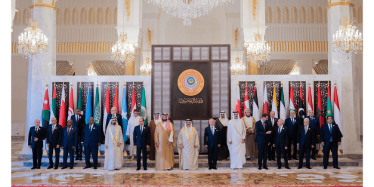 المواقف العربية الدولية من الأسد في منظار السوريين