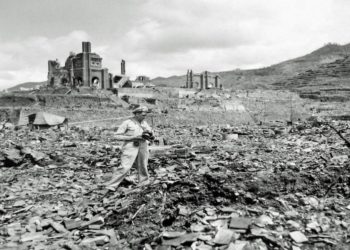 عائد من هيروشيما: للإبادة الجماعية وجه واحد