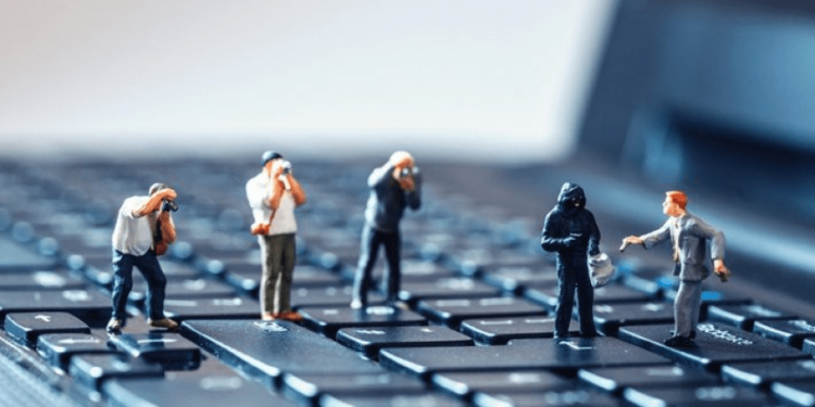 هل بات نشاط النخب السورية مناهضاً للحراك الشعبي الجديد؟