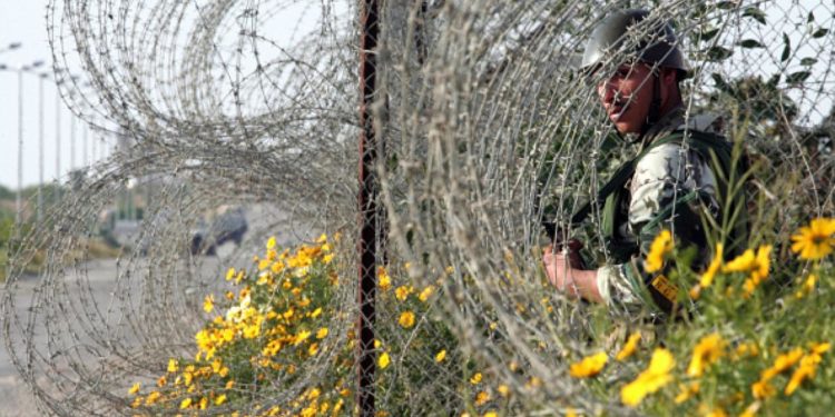 إسرائيل طلبت تعديل “كامب ديفيد” للسيطرة على محور فيلادلفيا