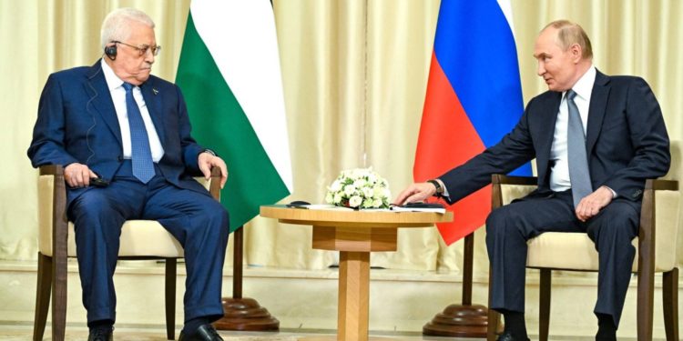 بوتين يؤكد موقف بلاده حيال «جذور المشكلة» وعباس يعوّل على دعم موسكو