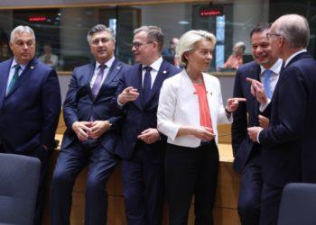   إنهاء الاحتلال والدور الأساسي للاتحاد الأوروبي