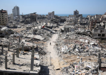 عام على الطوفان