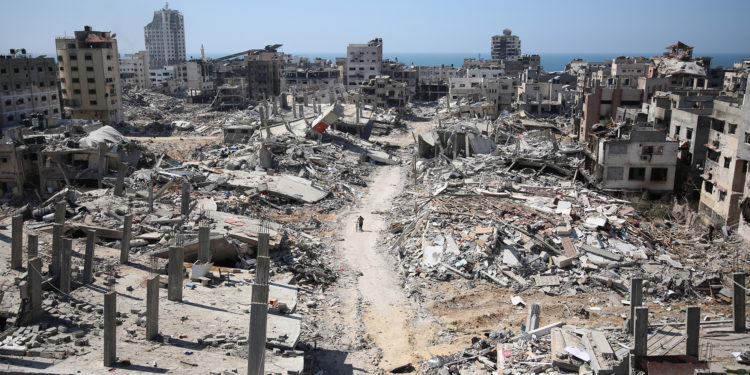 عام على الطوفان