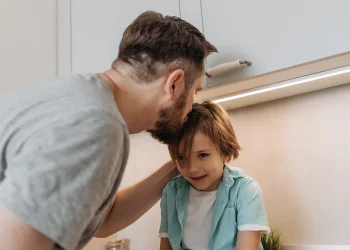 التنشئة السياسية ودورها في تنمية المجتمع (2 – 3)